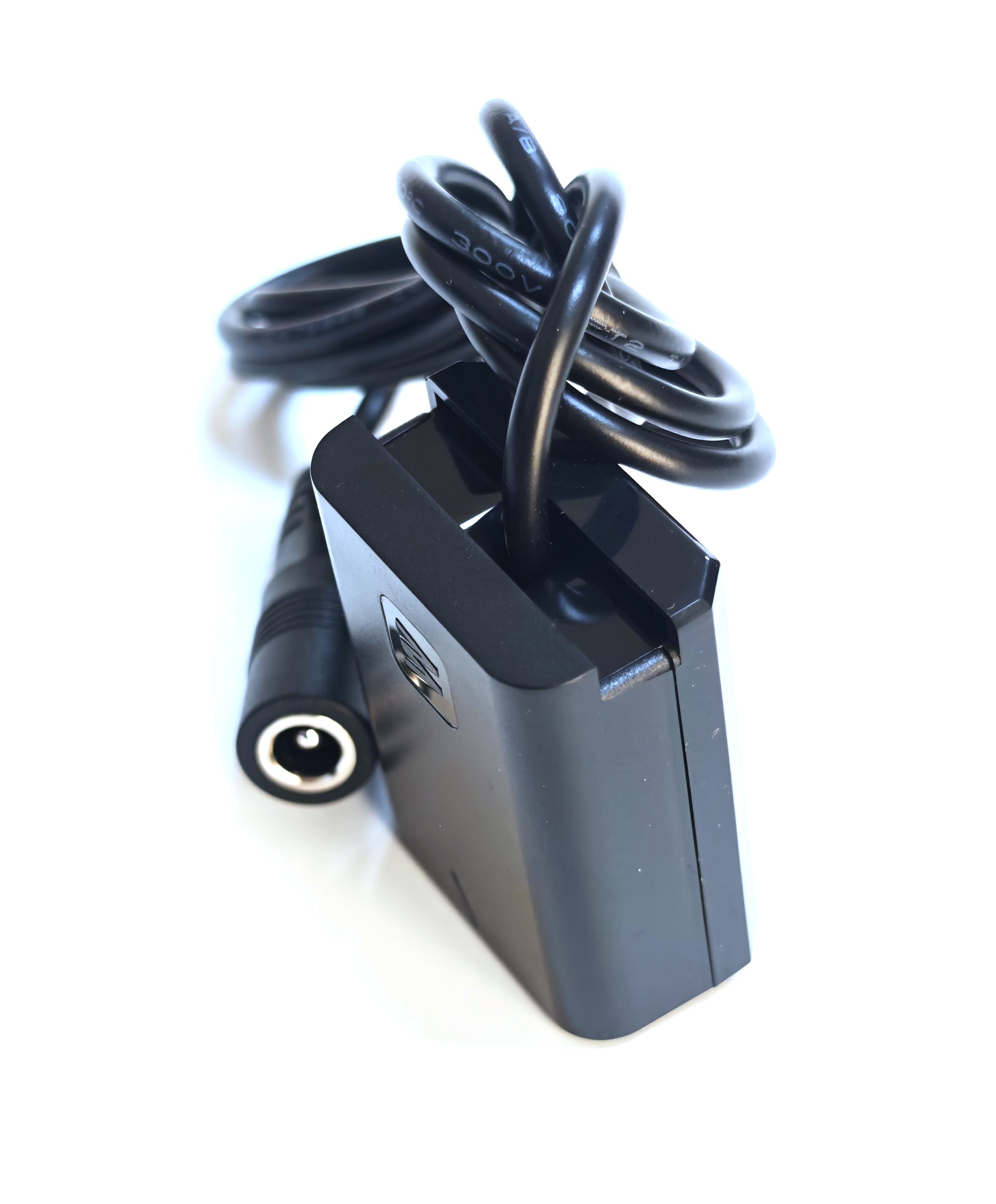 Iluminus IL-AC-FW50 Adaptador de Corriente Para Cámaras Que Usan Batería NP-FW50 - Imagen 6